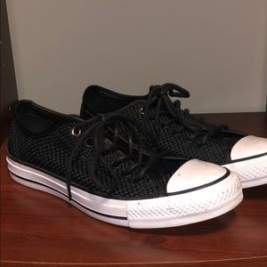 Black converse